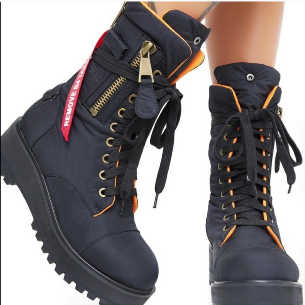Combat boots